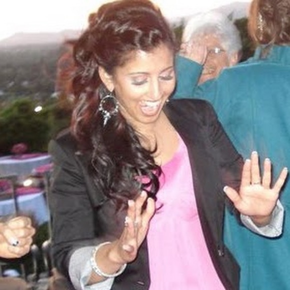 Meet your Posher, Sabeen - Picture 1 of 1